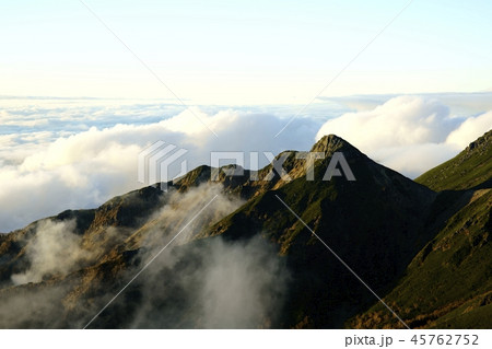 秋の乗鞍 魔王岳からの眺望(撮影地:乗鞍、魔王岳) 秋の乗鞍 魔王岳からの眺望(撮影地:乗鞍、魔王岳) 45762752