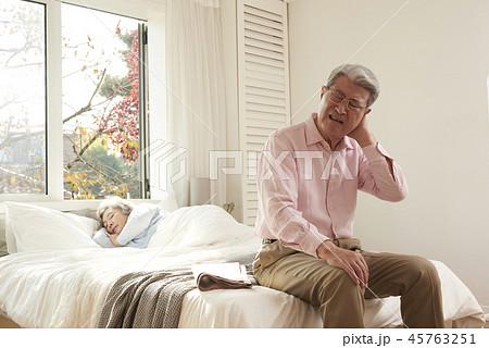 夫婦 高齢者 老人 45763251