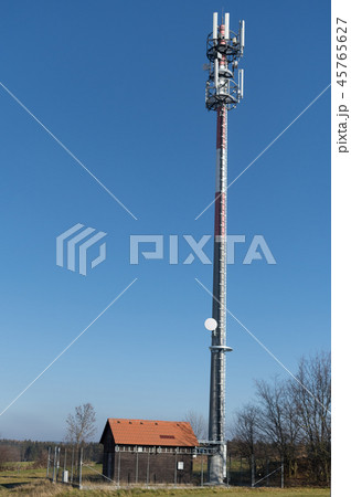 Transmitter. 45765627