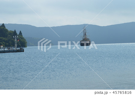 箱根、芦ノ湖の遊覧船 45765816