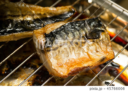 鯖の塩焼き 45766006