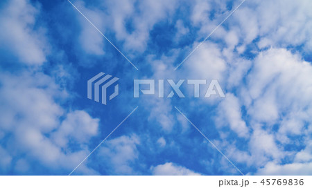 11月の空（16:9） 45769836