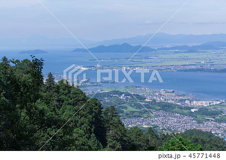 比叡山から見下ろす琵琶湖の風景、滋賀県 45771448