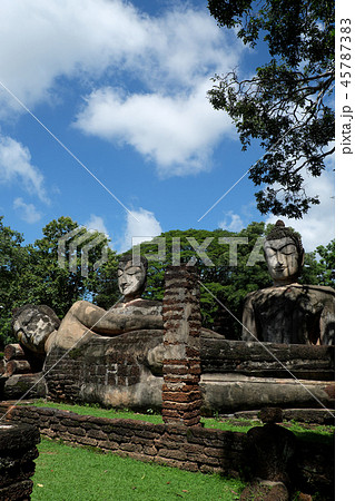Wat Phra Kaeo with Buddha Statues Historical Park 45787383