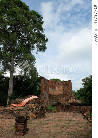 Wat Nong Phikun Buddha Statues Historical Park 45787719