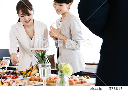 ビジネスパーティ 45788174