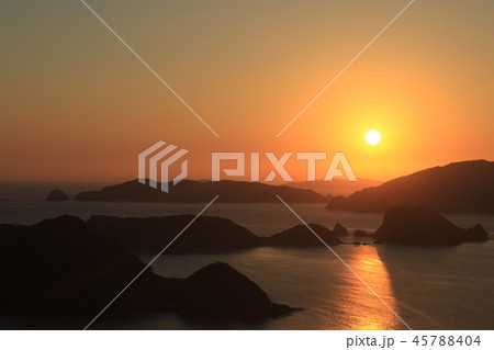 沖縄　慶良間諸島　日の出　風景 45788404