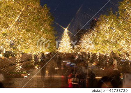 東京 恵比寿 クリスマス クリスマスツリー イルミネーション キラキラ 景色 風景 光 冬 Xmasの写真素材 45788720 Pixta
