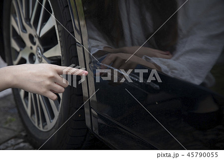 車の傷 45790055