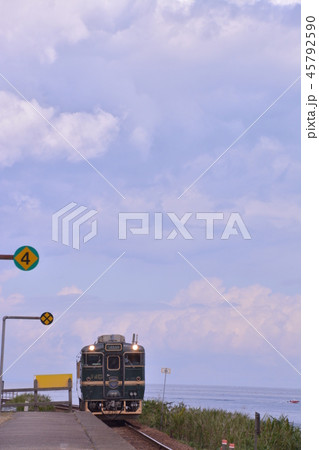 氷見線　べるもんた 45792590