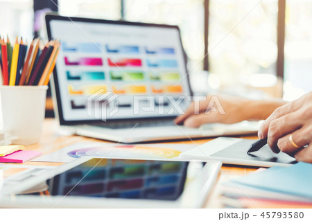 Graphic designer Brainstorming drawing Graphic designer Brainstorming drawing 45793580