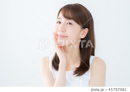 young woman 45797081