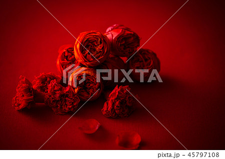 バラの花のアレンジ バラの花のアレンジ 45797108