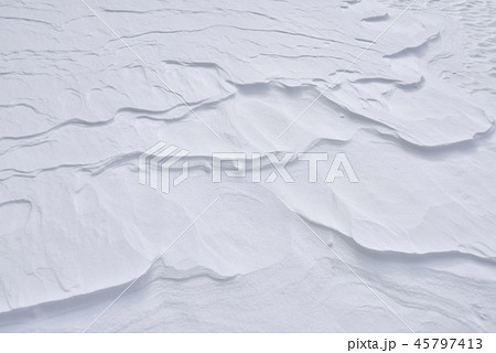 冬の奥日光　雪面の模様 45797413