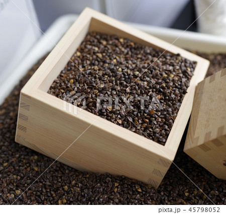蕎麦の実 蕎麦の実 45798052