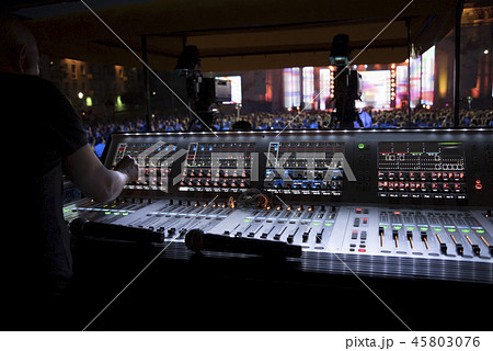 sound equipment at the concert 45803076
