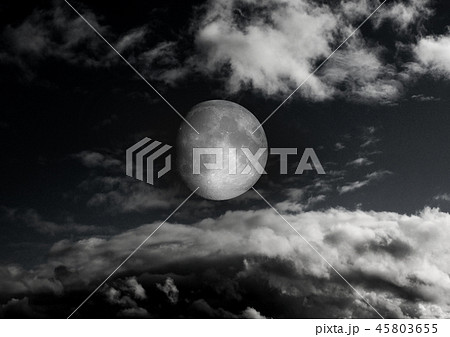 The moon in the night skyのイラスト素材 [45803655] - PIXTA