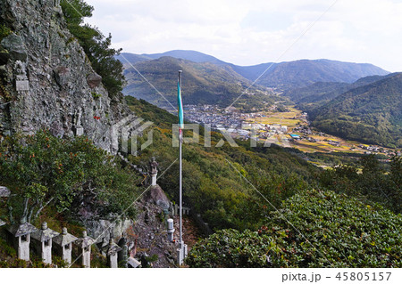 【小豆島】奥之院 笠ヶ瀧寺(笠が瀧寺)本殿付近からの眺望 【小豆島】奥之院 笠ヶ瀧寺(笠が瀧寺)本殿付近からの眺望 45805157
