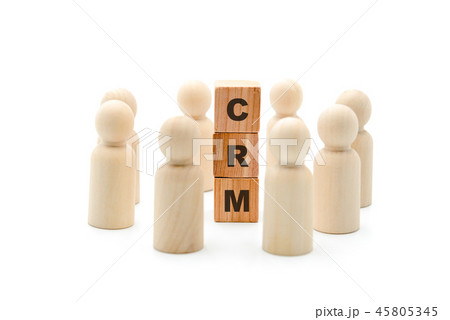 Wooden figures as business team in circle  45805345