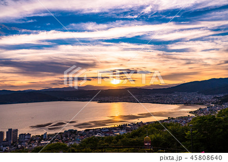 《長野県》諏訪湖の夕景・立石公園より 《長野県》諏訪湖の夕景・立石公園より 45808640