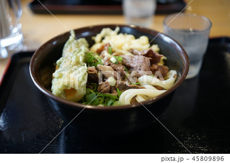 讃岐うどん　セルフ肉ぶっかけ竹天入り　 45809896