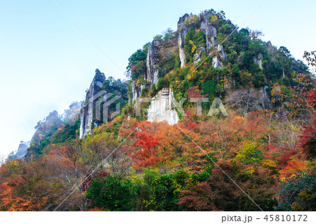一目八景の紅葉　【大分県中津市深耶馬渓】 45810172