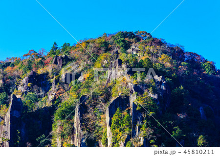 一目八景の紅葉　【大分県中津市深耶馬渓】 45810211