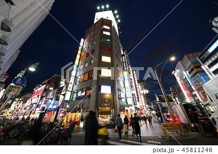 日本の東京都市景観　夜の上野　画面奥に松坂屋や上野パルコ（パルコヤ） 45811246