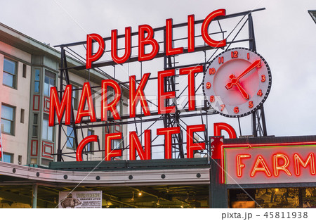 pike place market,Seattle,Washington,usa. 02/06/17 pike place market,Seattle,Washington,usa. 02/06/17 45811938