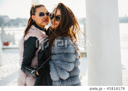 lyxury girls lyxury girls 45818179