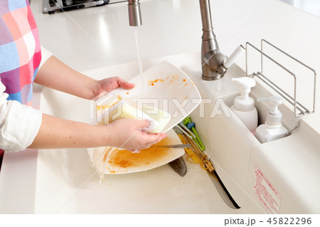食器洗いイメージ 食器洗いイメージ 45822296