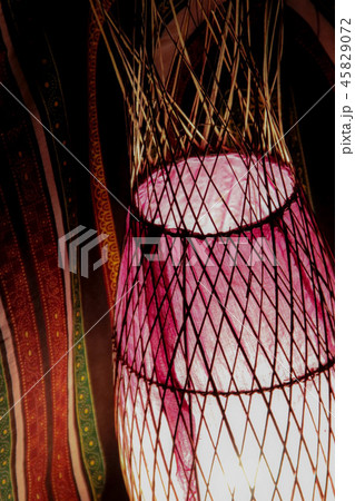 アジアンテイストの間接照明 45829072