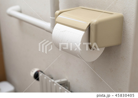 トイレットペーパー 45830405