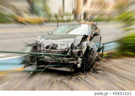 交通事故 45831321