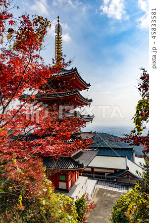 基山町 本福寺 五重塔の写真素材 [45833581] PIXTA