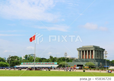 ベトナム ハノイ 青空のホーチミン廟 ベトナム ハノイ 青空のホーチミン廟 45836720
