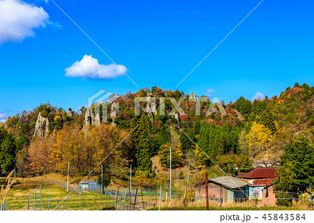 立羽田の景の紅葉 【大分県中津市裏耶馬渓】 立羽田の景の紅葉 【大分県中津市裏耶馬渓】 45843584
