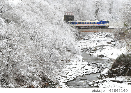 雪景色の只見線 雪景色の只見線 45845140