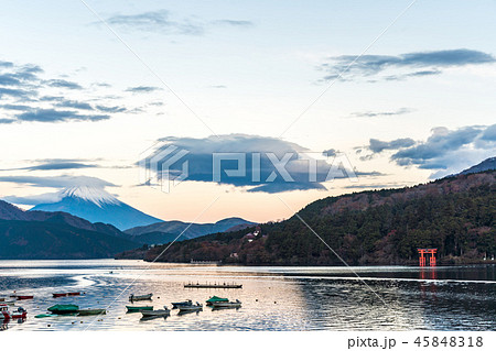 Mountain Fuji, Lake Ashi with Hakone temple Mountain Fuji, Lake Ashi with Hakone temple 45848318