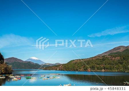 Mountain Fuji, Lake Ashi with Hakone temple 45848331