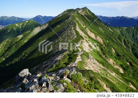 東天井岳からの大天井岳 45848822