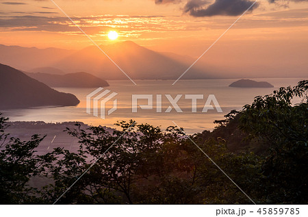 琵琶湖　湖北の日の出 45859785