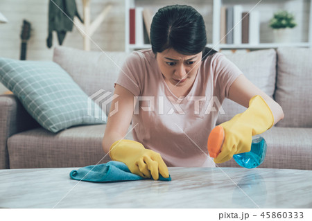 友達清潔工 Roger Wolfson 友達清潔工 Roger Wolfson