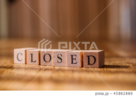 CLOSED クローズド 45862889