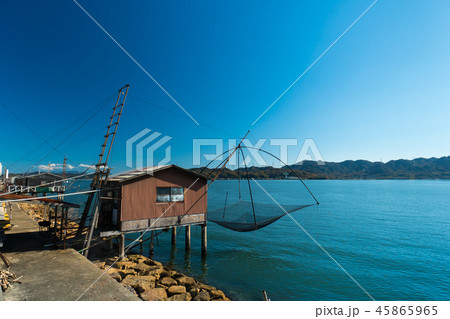 瀬戸内海の四手網小屋の風景 45865965