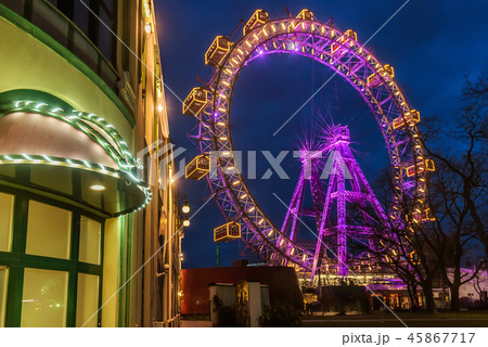 Prater Ferris Wheel in Christmas Evening 45867717