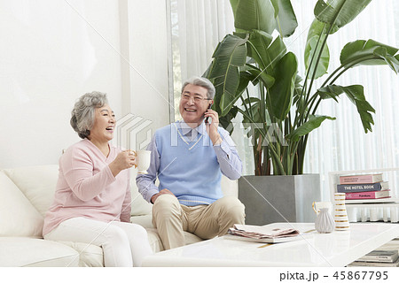 夫婦 高齢者 老人 45867795