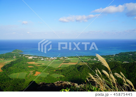 石垣島 野底マーペーから西側の眺め 石垣島 野底マーペーから西側の眺め 45875445