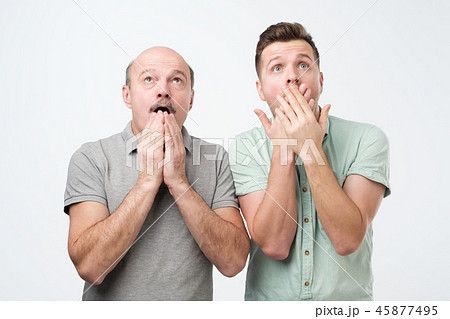 Two mature men of different generation have uexpected gaze up, can not believe in shocking rumors 45877495