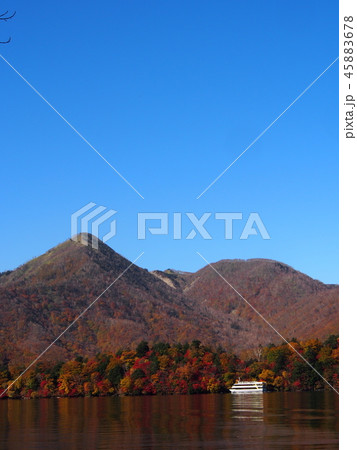 中禅寺湖の紅葉 中禅寺湖の紅葉 45883678